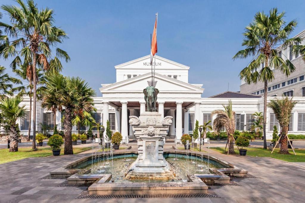 The Grand Palace Resident Yakarta Exterior foto