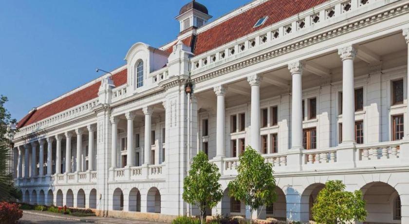 The Grand Palace Resident Yakarta Exterior foto