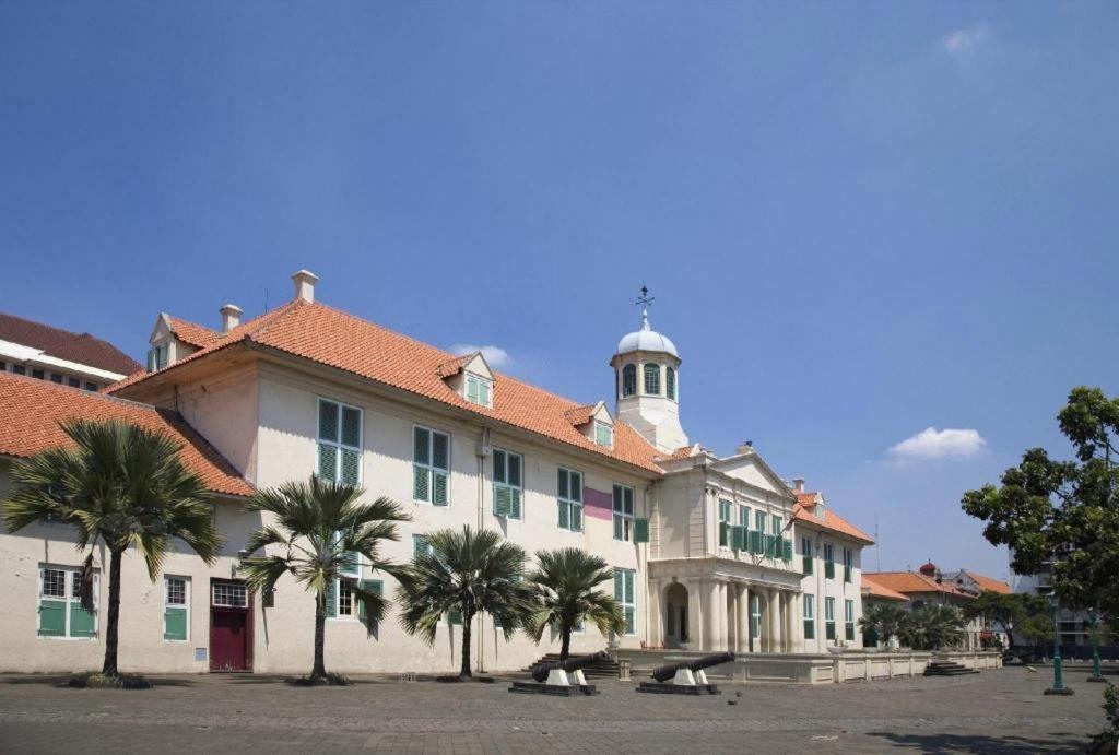 The Grand Palace Resident Yakarta Exterior foto